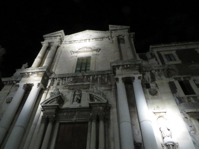 (38) Catania by night 